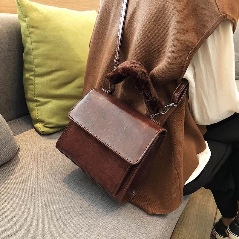 

INS Style Autumn And Winter On The New Plush Small Square Bag Handbag 2018 New Wave Fashion Lock Buckle Shoulder Messenger Bag