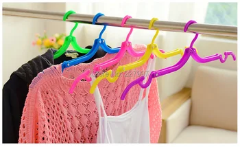 

500pcs Colorful Folding Portable Hanger Travel Home Clothes Coats Dresses Pants Hanger Foldable Rack Free DHL