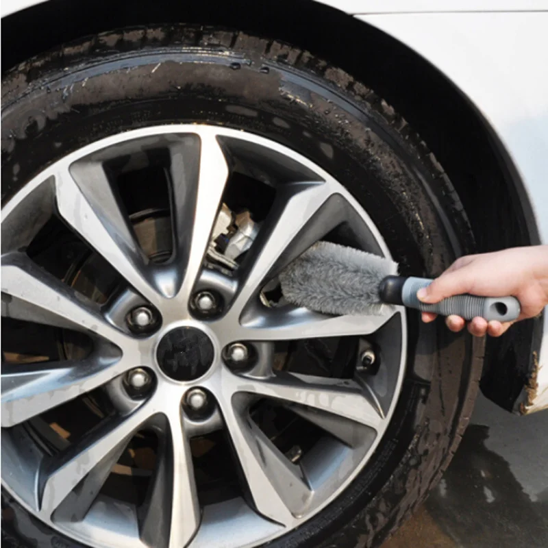 

Car tire cleaning brush for BMW E46 E39 E38 E90 E60 E36 F30 F30 E34 F10 F20 E92 E38 E91 E53 E70 X5 X3 X6 M M3 M5 X1 X2