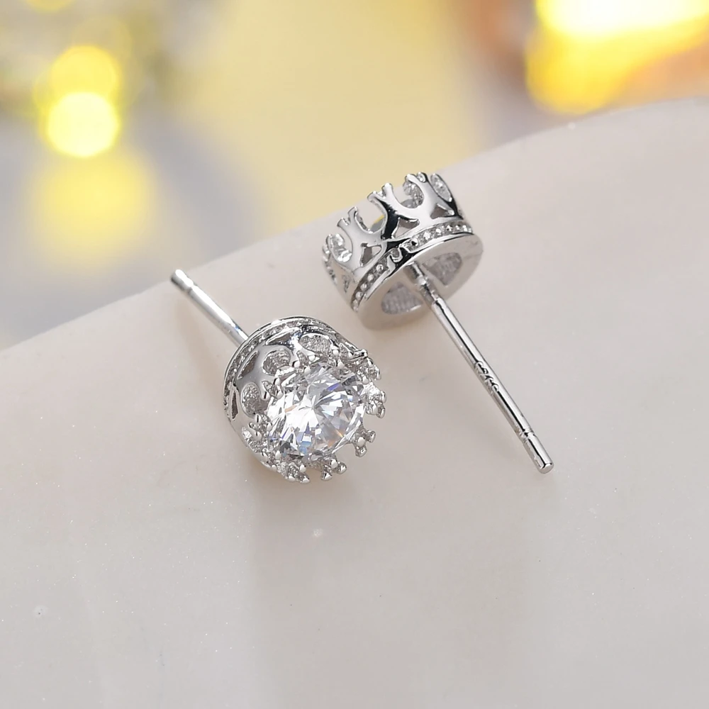 Серьги пусеты титан. Серьги с цирконом в серебре. Серьги фианит с105061пв. Серебряный гвоздик. Серьги джевелери серебро.
