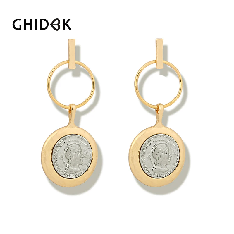 

GHIDBK Vintage Drop Portrait Coin Hoop Earrings for Women Statement Big Disc Earrings Hoops Minimalist Metal Earrings Wholesale