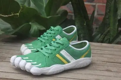 

Women 5 Fingers Outdoor lightweight GYM walking shoes ladies non-slip GENUINE leather climbing trekking 4 seasons 5 Toe Sneakers