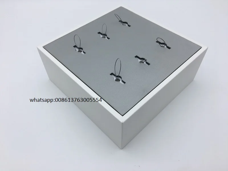 Anti_theft_jewelery_display_tray_with_pull_box_recoiler