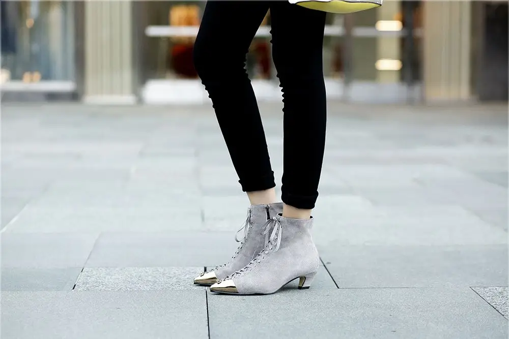 Krazing Pot/Новинка года; Лидер продаж; детский замшевый остроконечный металлический носок; Разноцветные дизайнерские ботинки в европейском стиле на среднем каблуке с бантиком-бабочкой; L25