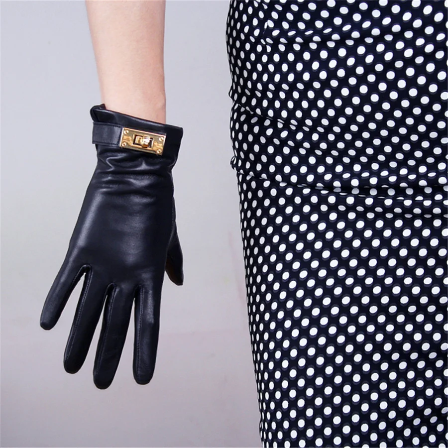 

Ladies Touch Screen Leather Gloves New Fashion Imported Goatskin Black Female Models Gold Button TBSK01