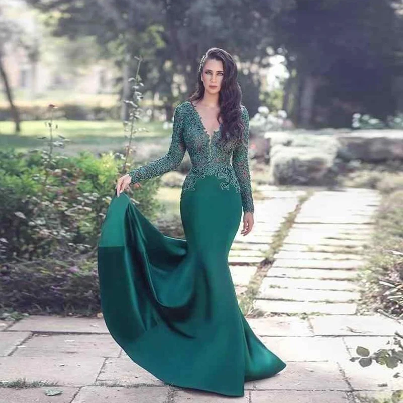 

2018 Sexy Emerald Green Mermaid Prom Gowns Long Sleeves Illusion Lace Appliques Beaded Satin Evening Gown Cheap Party Dresses