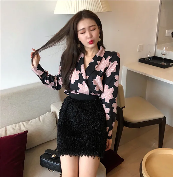 

RUGUD2019 Women Blouse Korean Printing Floral Pattern Loose Styke v -neck office lady куртка
