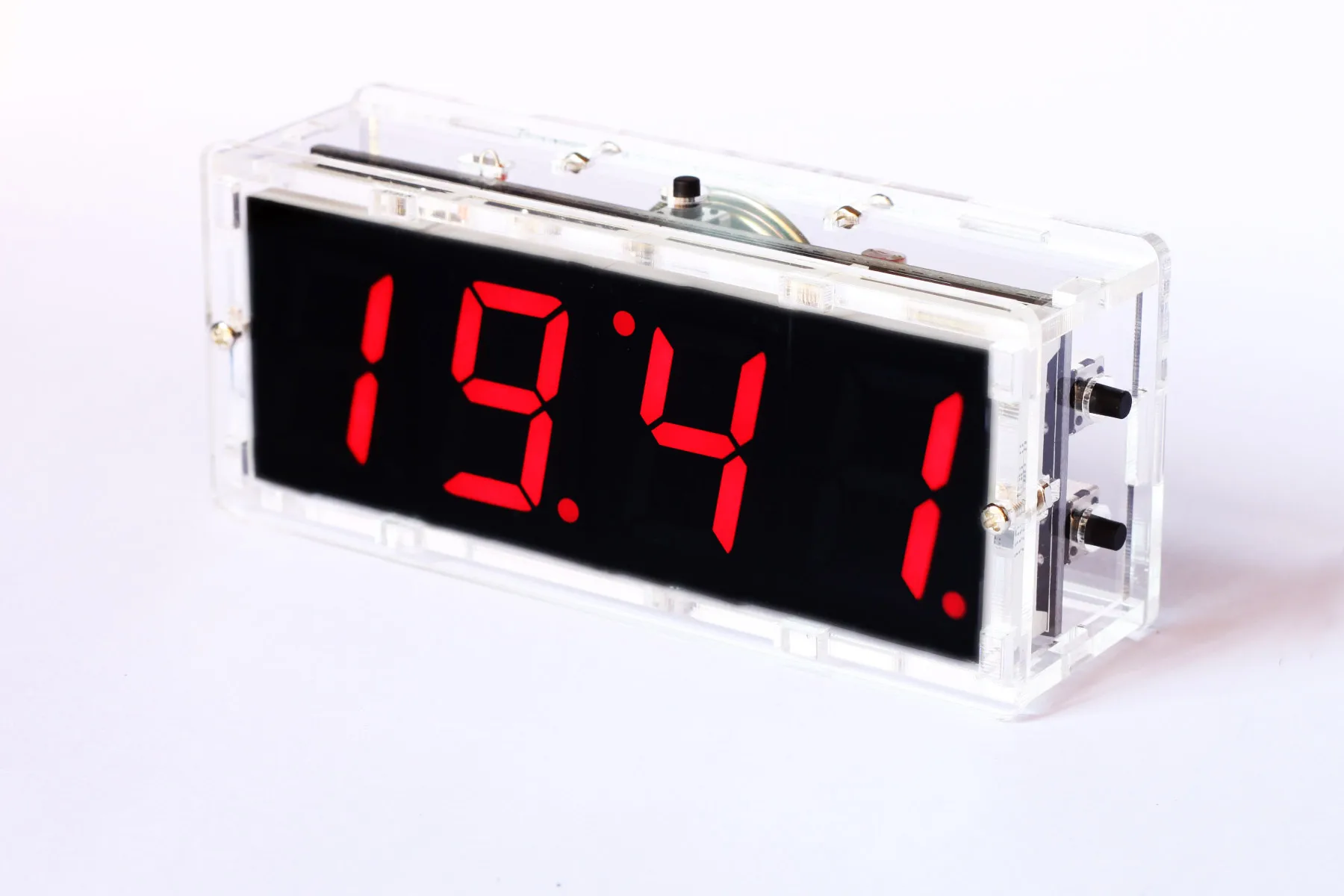 Diy kit цифровой светодиодный. Микроконтроллер часов. Часы-термометр на микроконтроллере atmega8. Часы термостат на pic16f628a. Часы и термометр 8s003f3p6.