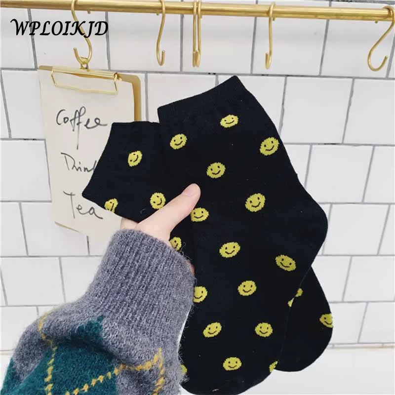 

[WPLOIKJD]Creative Smile Cute Socks Harajuku Art Print Funny Socks Women Japanese Casual Sokken Cartoon Cotton Calcetines Mujer