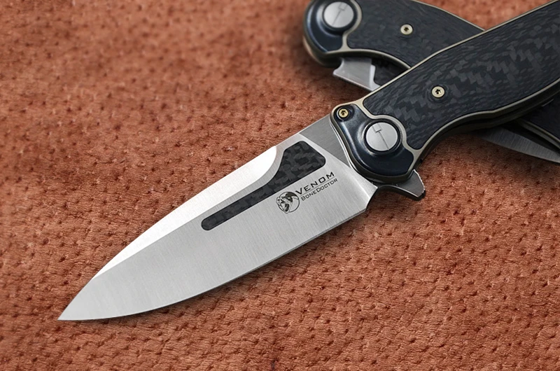Складной нож VENOM BONE DOCTOR M390 Titanium + CF Flipper карманный кухонный для кемпинга охоты