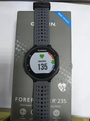 Garmin Forerunner235 смарт gps+ часы ГЛОНАСС мульти-Спорт 5 АТМ наручные часы Фотоэлектричество датчик сердечного ритма для беговой дорожки - Цвет: black gray