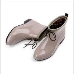 bota cano curto para chuva