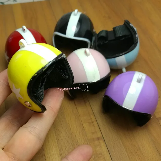 Dollhouse Miniature 1:12 Toy One Piece Plastic Motorcycle Helmet Color Sent By Random -in Doll