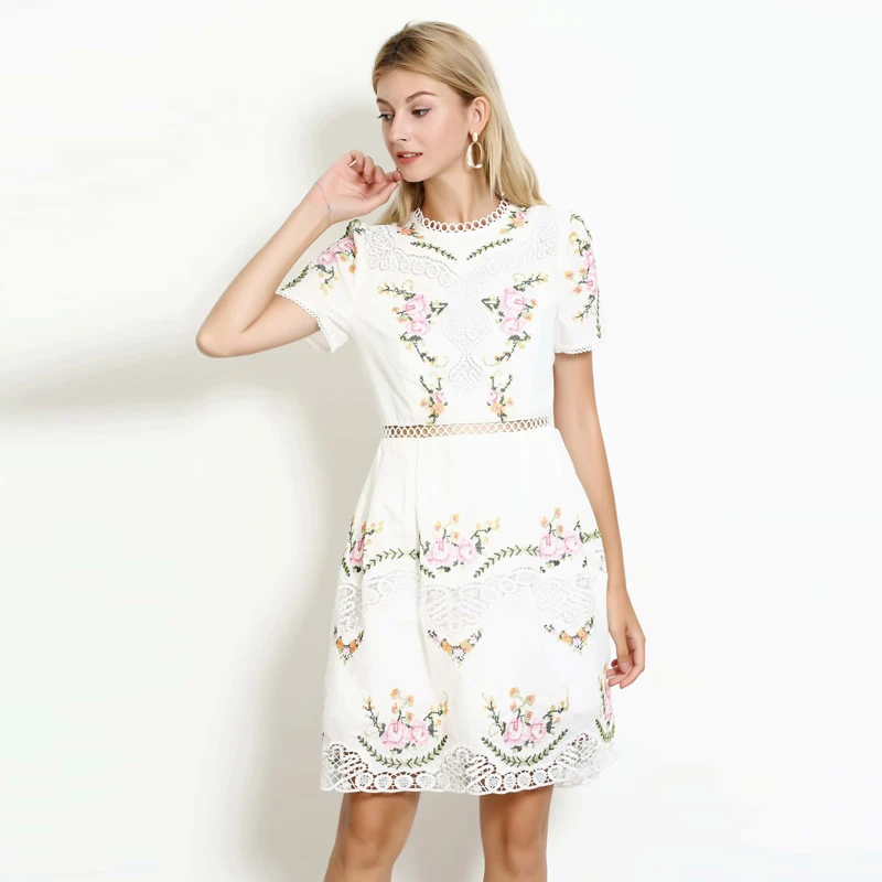 XF Model Ster Franse Hof Hoge Kwaliteit Designer Party Casual Retro Mode Print Borduren Wit Vrouwen 2019 Herfst Nieuwe Base XF Model Ster Franse Hof Hoge Kwaliteit Designer Party Casual Retro Mode Print Borduren Wit Vrouwen 2019 Herfst Nieuwe Base