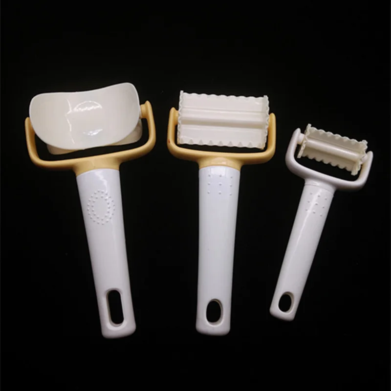

2019 Hot New Arrivals 3 Pcs / Set Rolling Angel Maker Mold Cake Cookies Biscuit Cutter DIY Decorating Gun Set Cookie Cutters