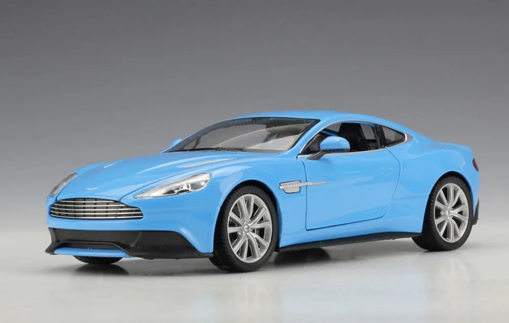 Welly 1:24 Aston Martin Vanquish черная литая модель спортивная гоночная машина игрушечная