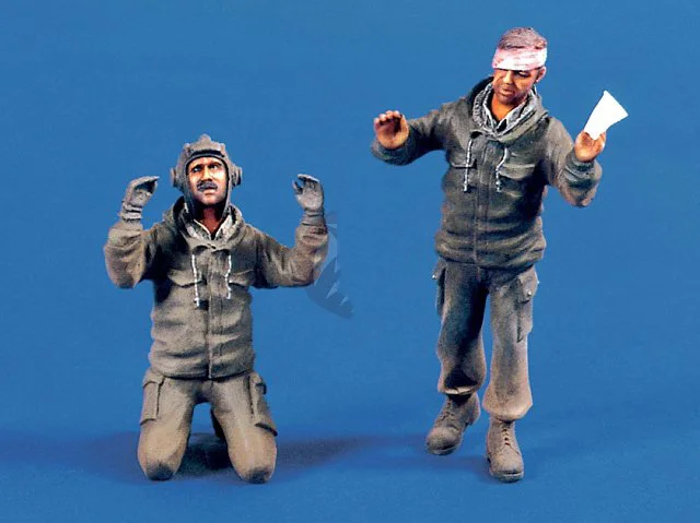 

1/35 Scale Unpainted Resin Figure Captured Iraqi soldiers 2 Figures