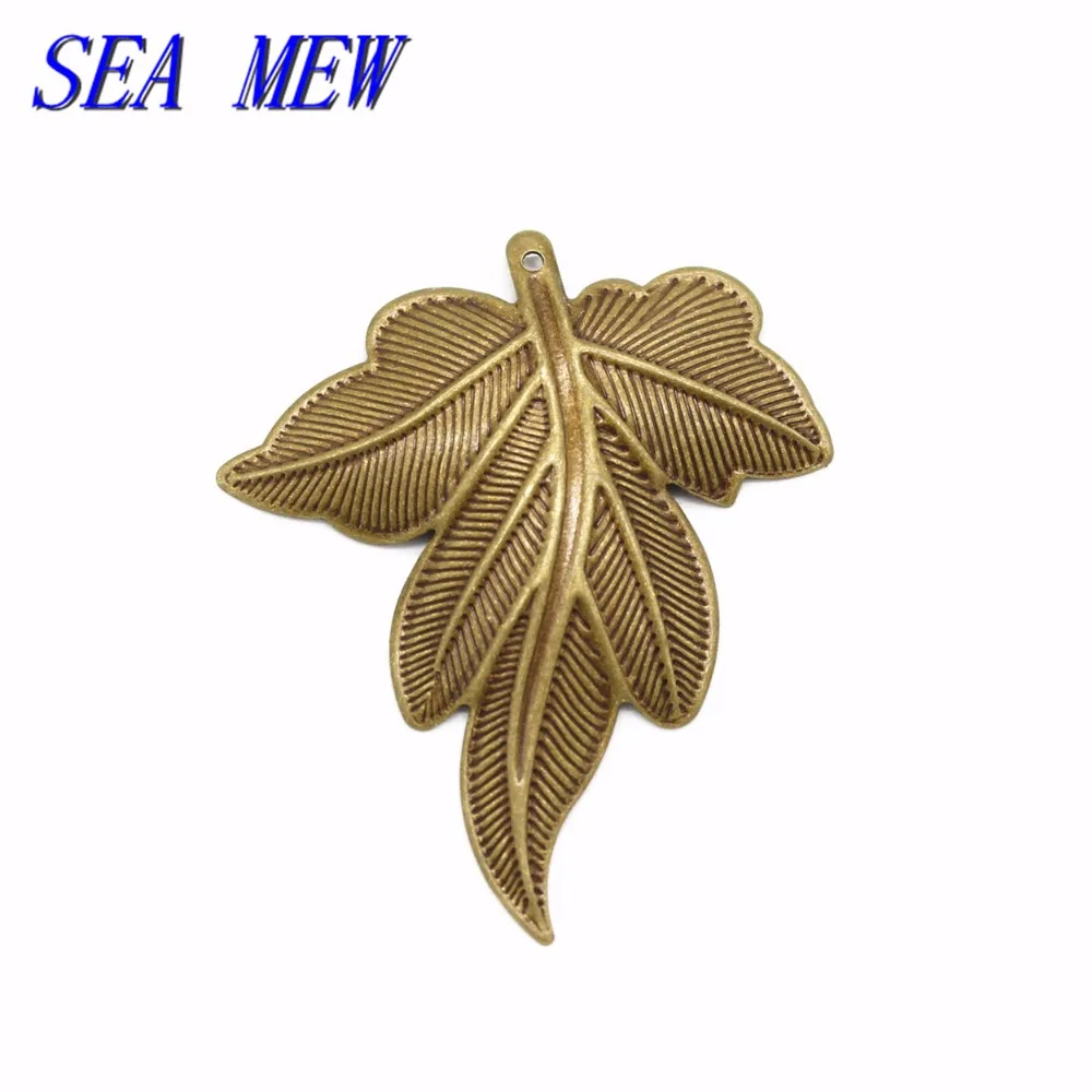 

SEA MEW 20PCS 35*30mm Fashion Copper Leaf Pendant Connectors Antique Bronze Silver Color Leaves Charms For Jewelry Making