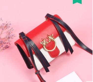 

Princess sweet lolita bag Summer and spring bee lock clash color Korean version of girl fashion casual bag women DLM010