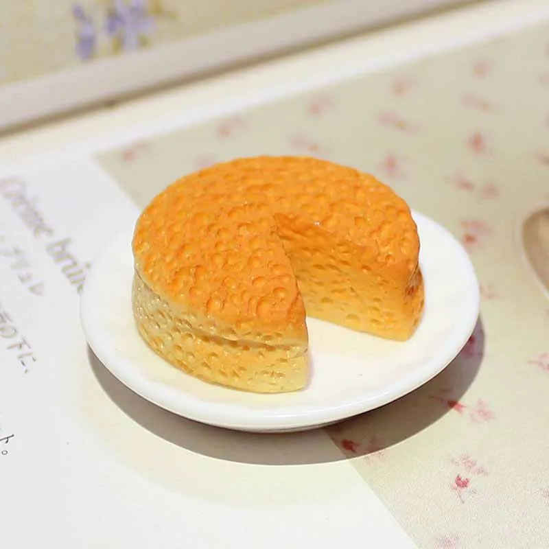 

2PCS/set 1/6 Scale Miniature Dollhouse Pretend Food Miniature Cheese Cake Set for 1/6 1/8 1/12 Dollhouse Decor Toys for children