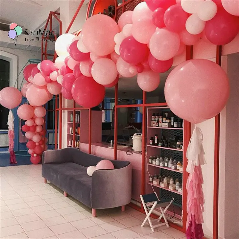 Giant Balloons (8)