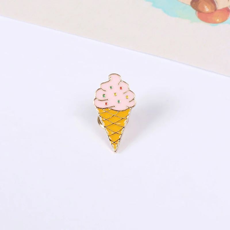 Free-Shipping-Cartoon-Cute-Scooter-Dog-Heart-Unicorn-Rainbow-Rocket-Metal-Brooch-Pins-Badge-Jewelry-For.jpg_640x640 (3)