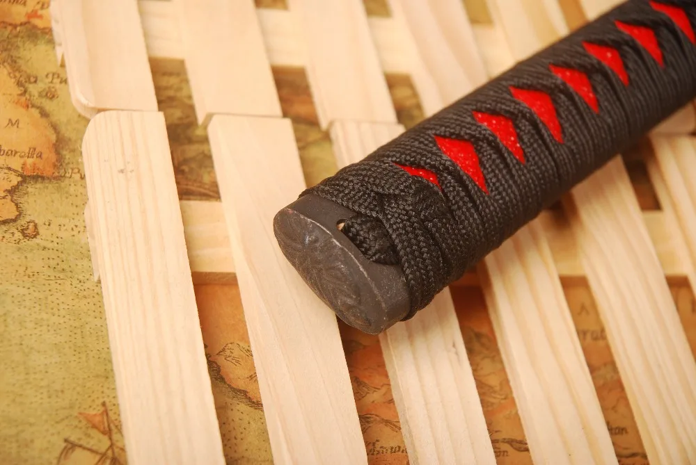 Изысканная прямая ручка Tsuka из черного шелка Ito & Имитация Красной кожи и сплава