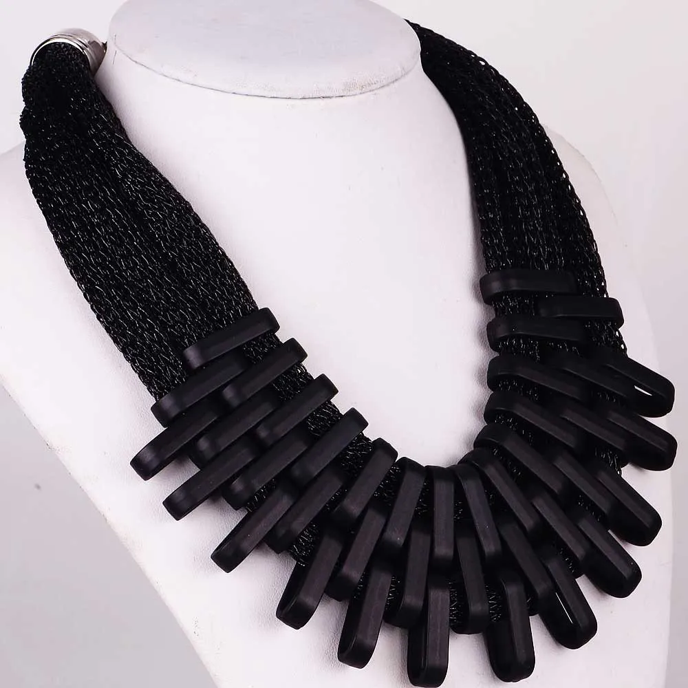 Новинка, модное женское ожерелье ручной работы, черная Геометрическая цепочка, элегантный стиль, подвеска, Массивное колье, ожерелье s