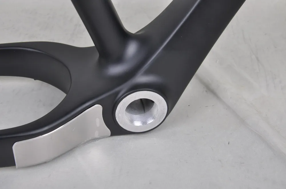 Best 2018 newest full carbon 26" fat bike 197mm thru axle popular carbon snow bicycle high quality fat bicycle frame 2 years warranty 3 Best 2018 newest full carbon 26" fat bike 197mm thru axle popular carbon snow bicycle high quality fat bicycle frame 2 years warranty 3