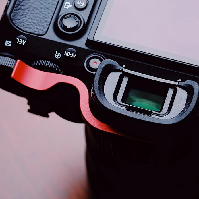 Aluminum Thumb Rest Thumb Grip Thumb UP Metal Hot Shoe Cover For Sony A9 /A7M3/ A7RIII /ILCE-7RM3 /A7R MKIII