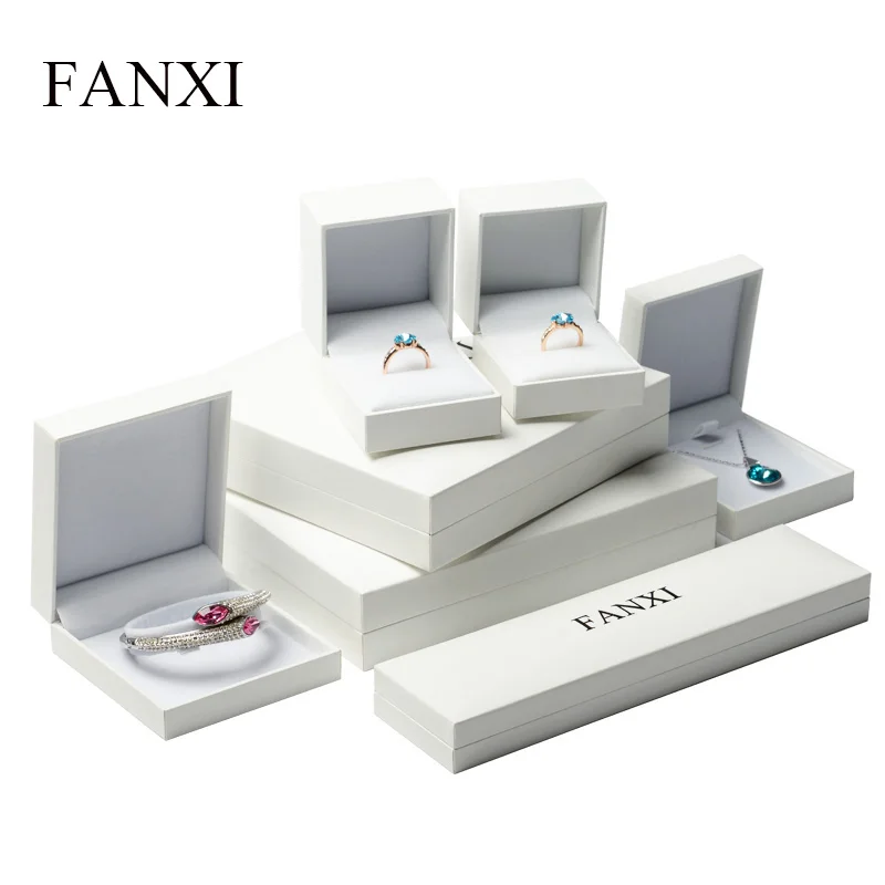 

FANXI White Leatherette Paper Jewelry Gift Box Velvet Insert Ring Necklace Pendant Bracelet Chain Packaging Box Showcase