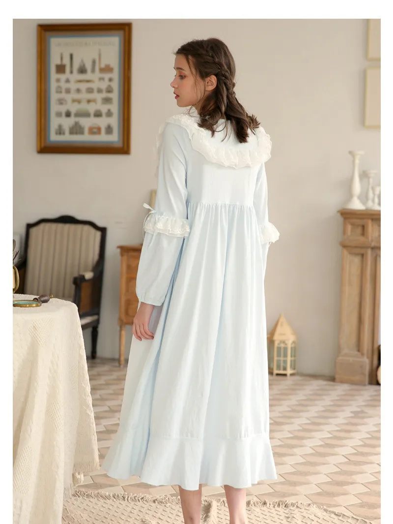 NIGHTGOWN (6)