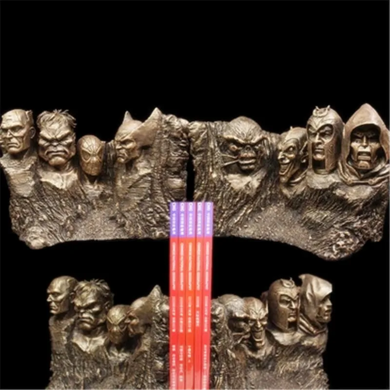 

Avengers:Infinity War Superhero Hulk Spider-Man Captain America Rushmore Mount Rushmore Resin Bookends G1462