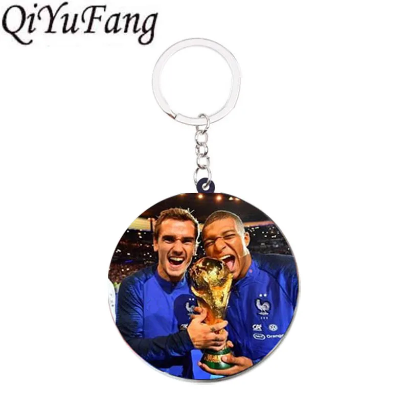 

Qiyufang Mbappe Griezmann Acrylic C.RONALDO Keychain Gift Men Football Women Soccer Star Messi Keychains CR7 Fans Purse Keyring