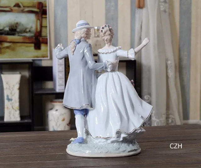 Europeu antigo casal de porcelana escultura nobreza