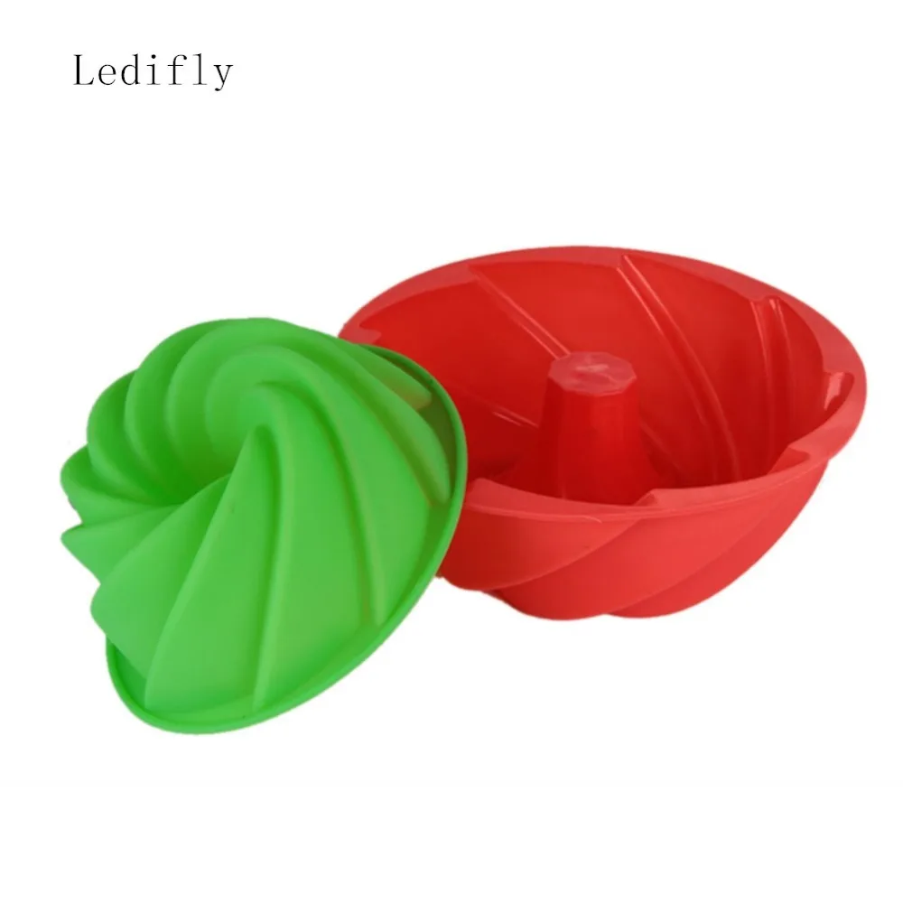 

2019 New And Useful Large Spiral shape Bundt Cake Pan Bread Chocolate Bakeware Silicone Mold For You
