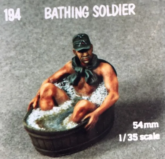 

1:35 Scale German soldiers bathing Resin Model Kit Figure Free Shipping
