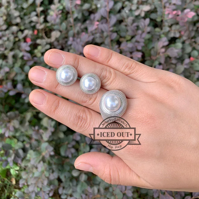 pearl stud earrings (2)