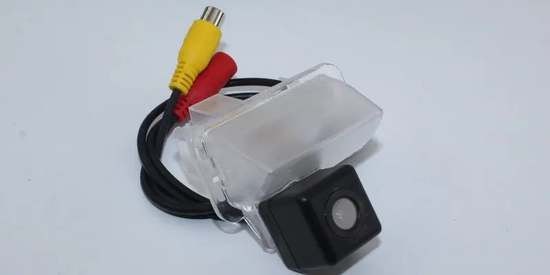 Liislee Car Reverse Rear View Camera For Toyota Highlander  Kluger 2013~2016  Connect Original Factory Screen  RCA Adapter 8