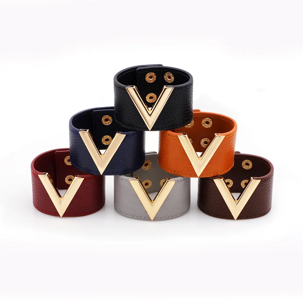 

Fashion Europe Big Leather Bracelet Simple OL V Word Wide Bracelet for Women New Hand Punk Jewelry Accessories Gifts
