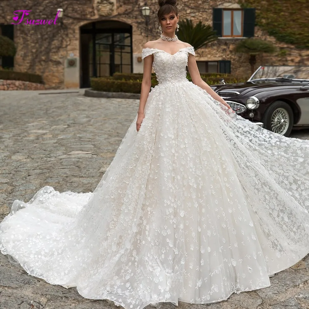 

Fsuzwel Romantic Boat Neck Lace Chapel Train A-Line Wedding Dresses 2019 Gorgeous Appliques Princess Bride Gown Vestido de Noiva
