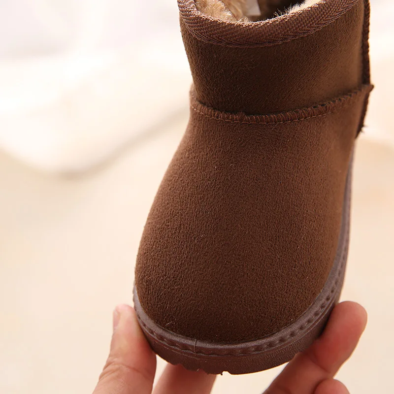 Классическая Детская обувь для маленьких детей; теплые зимние ботинки для детей; плюшевые зимние ботинки на толстой подошве для мальчиков и девочек; большие размеры 22-36
