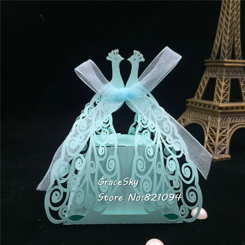 

50pcs Free Shipping Laser die Cut Beautiful Peacock design Wedding Candy Snack Boxes Birthday Party Chocolate Boxes Party gift