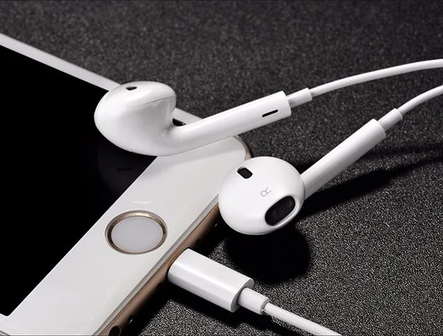 Resultado de imagem para musica fones