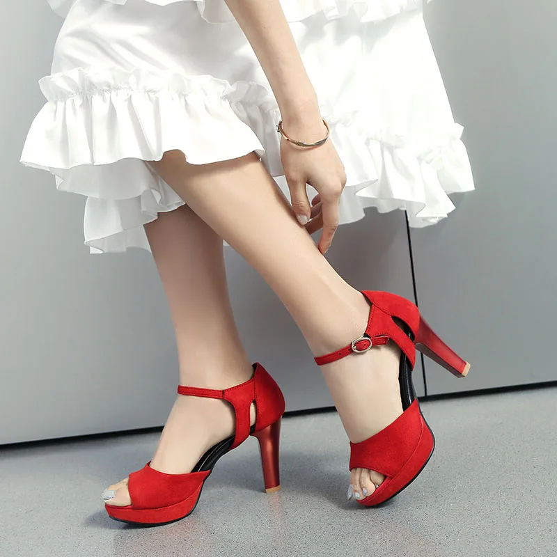 Phoentin/красные женские сандалии на платформе с открытым носком; коллекция года; Летние черные туфли на высоком каблуке-шпильке с ремешками; женская обувь; большие размеры; FT631