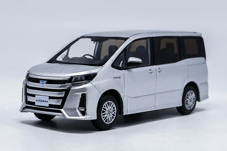 Завод 1:30 Toyota NOAH MPV Игрушечная машина из сплава игрушки для детей литой модельный автомобиль подарок на день рождения