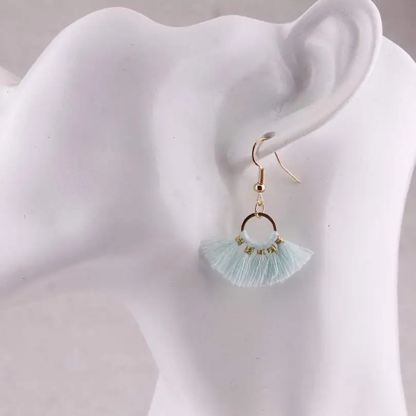 E3768 Pale Green2