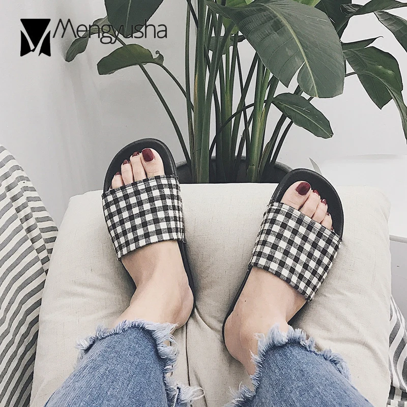 Brand designer black/white plaid sandals women simple style soft flat heel outing slippers 