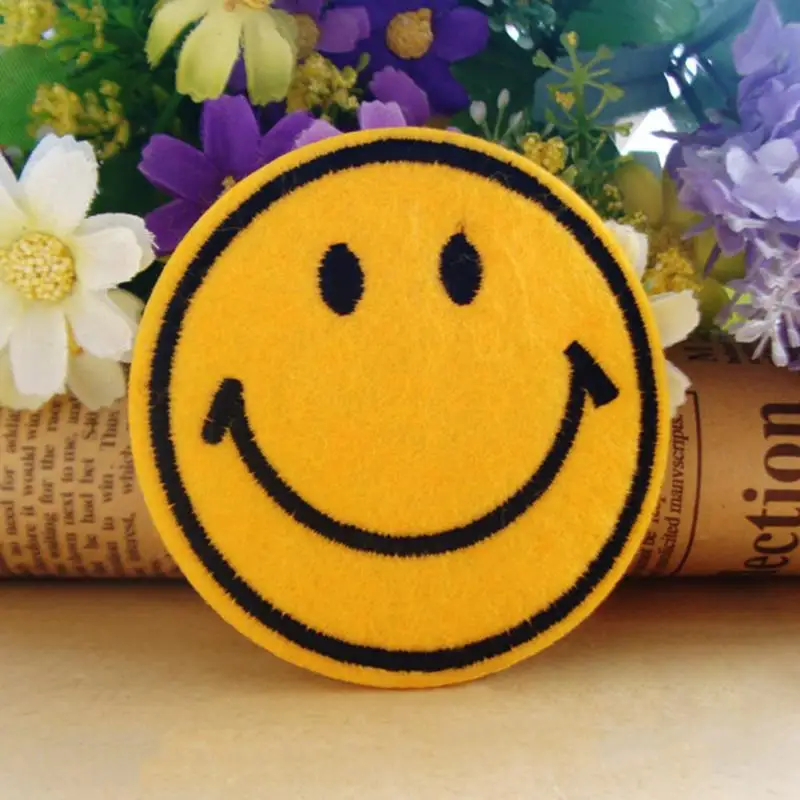 

1pc Funny Smiley Smile Happy Yellow Face DIY Applique Embroidered Sew Iron on Patch