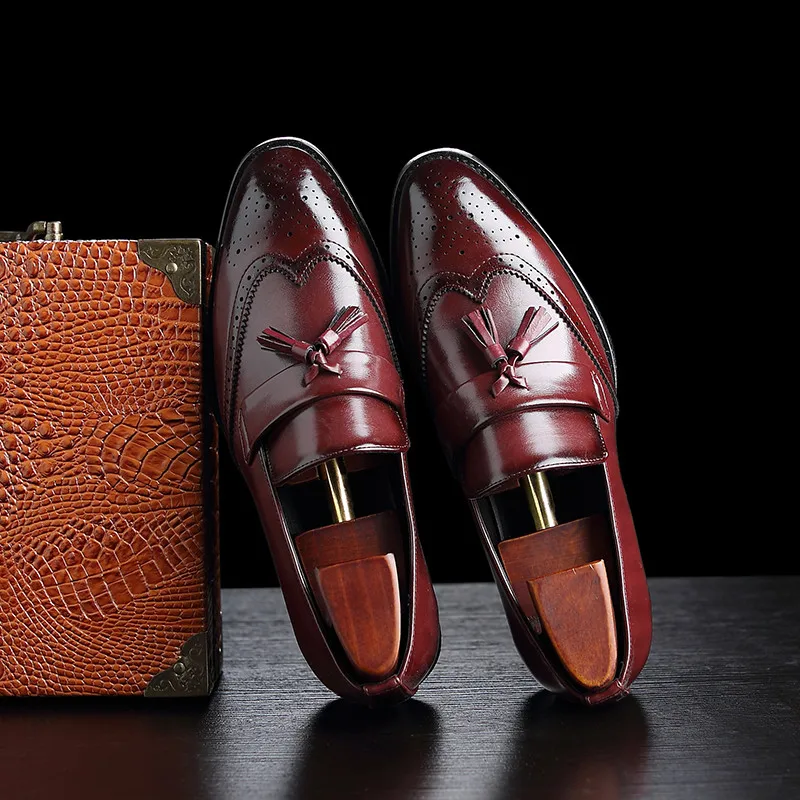 Merkmak Big Size 37-48 Men Leather Loafers Brand Shoes Classic Tassel Brogue Mans Footwear Formal Shoes Casual Bullock Shoes Merkmak Big Size 37-48 Men Leather Loafers Brand Shoes Classic Tassel Brogue Mans Footwear Formal Shoes Casual Bullock Shoes